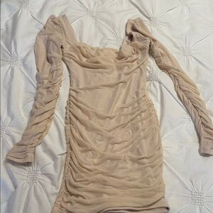 Ivory dress. Size 4 like new.